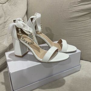 BRAND NEW Chic White Bridal Heels with Pearl Accents